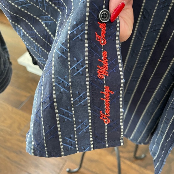 Robert Graham Men’s Navy Blue Long Sleeved Shirt. - Picture 4 of 6